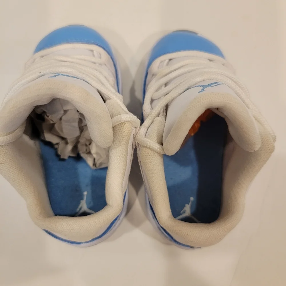 Air Jordan 11 Retro XI Low 505836-106 UNC Blue 5c sneakers